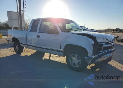 1997 Chevrolet Gmt-400 C1500 z USA, uszkodzony, nr VIN 2GCEC19R0V1267848